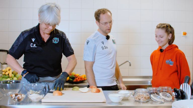 Marie zu Besuch bei der 96-Akademie