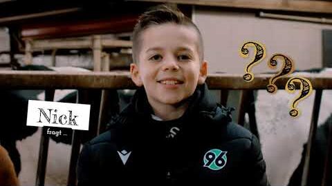 Nick stellt eine Frage bei Kinder fragen - Bauern antworten